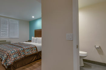 Vagabond Inn Executive - Bakersfield Downtowner 외부 사진
